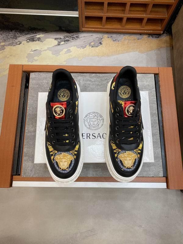 Versace Men's Shoes 300